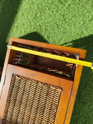 Mesitas de sofá de mimbre y madera