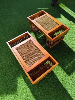 Mesitas de sofá de mimbre y madera