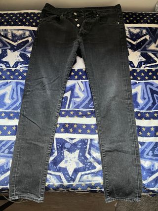 Pantalón vaquero negro