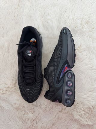 Nike Air Max DN Talla 44.5 Negro Morado