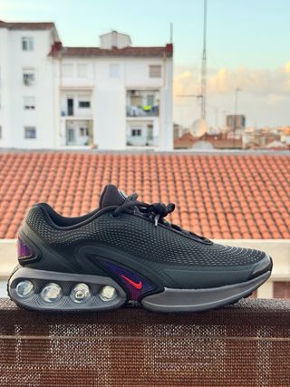 Nike Air Max DN Talla 44.5 Negro Morado