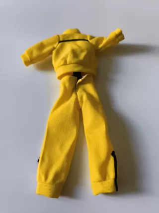 Conjunto deportivo amarillo para muñeca lesly