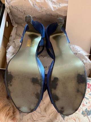 Sandalias y cartera azul talla 39