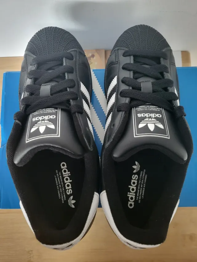 Adidas Superstar