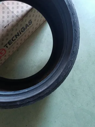 Neumático Dunlop 225/40 ZR18