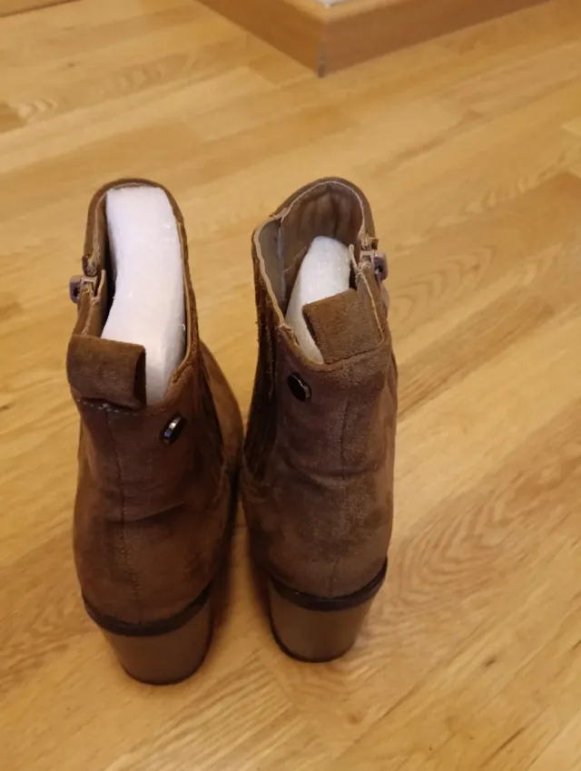 Botines imitación serraje marrón