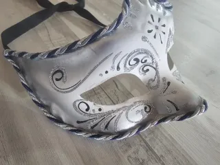 Máscara Veneciana Plateada y Azul