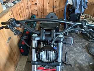 Rueda Delantera Harley Sportster. Estilo Bobber.