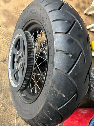 Rueda Harley Sportster delantera y trasera, Bobber