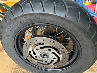 Rueda Harley Sportster delantera y trasera, Bobber