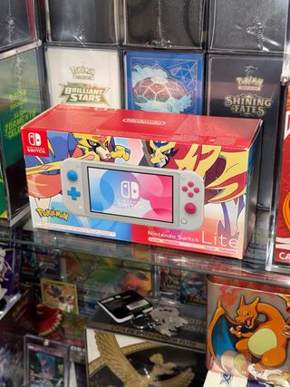 Nintendo Switch Lite Pokémon Spada e Scudo