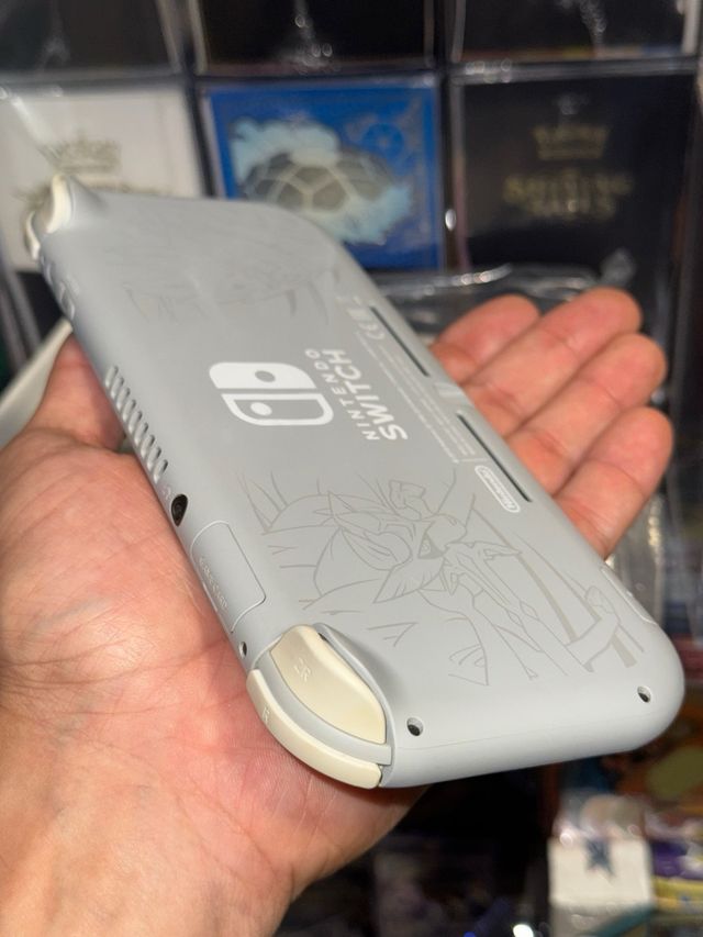 Nintendo Switch Lite Pokémon Spada e Scudo