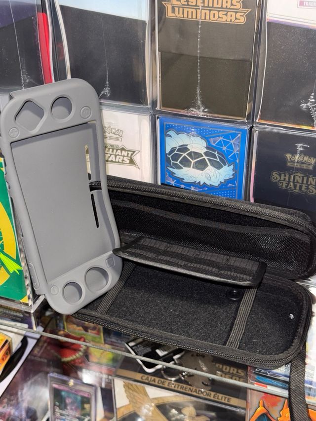 Nintendo Switch Lite Pokémon Spada e Scudo