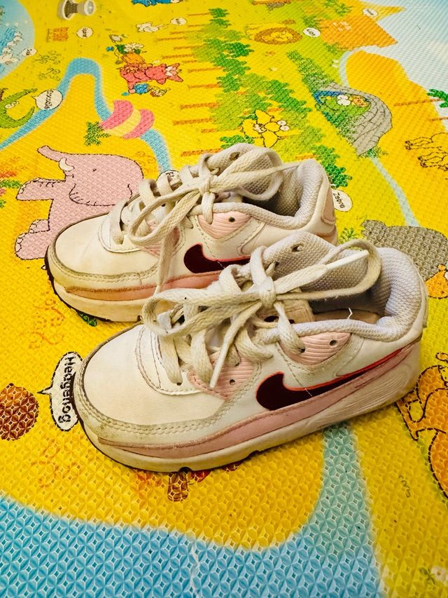 Playeros Nike Talla 26