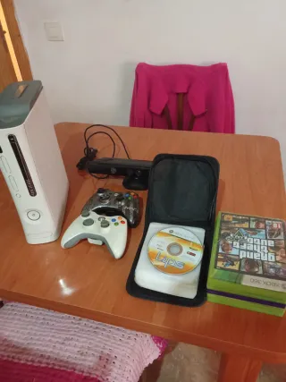 Xbox 360 Blanco + Kinect + Juegos