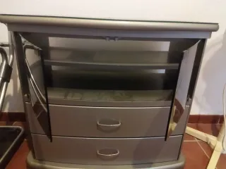 Mueble TV giratorio cristal y metal