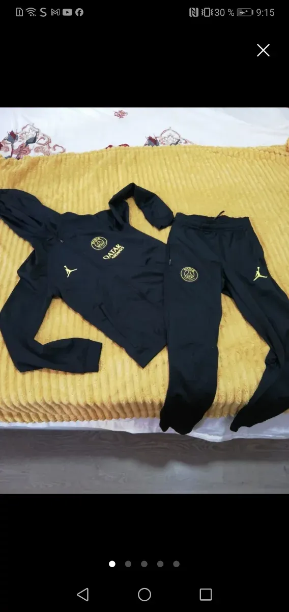 Chándal Jordan PSG Negro y Dorado Talla s infantil