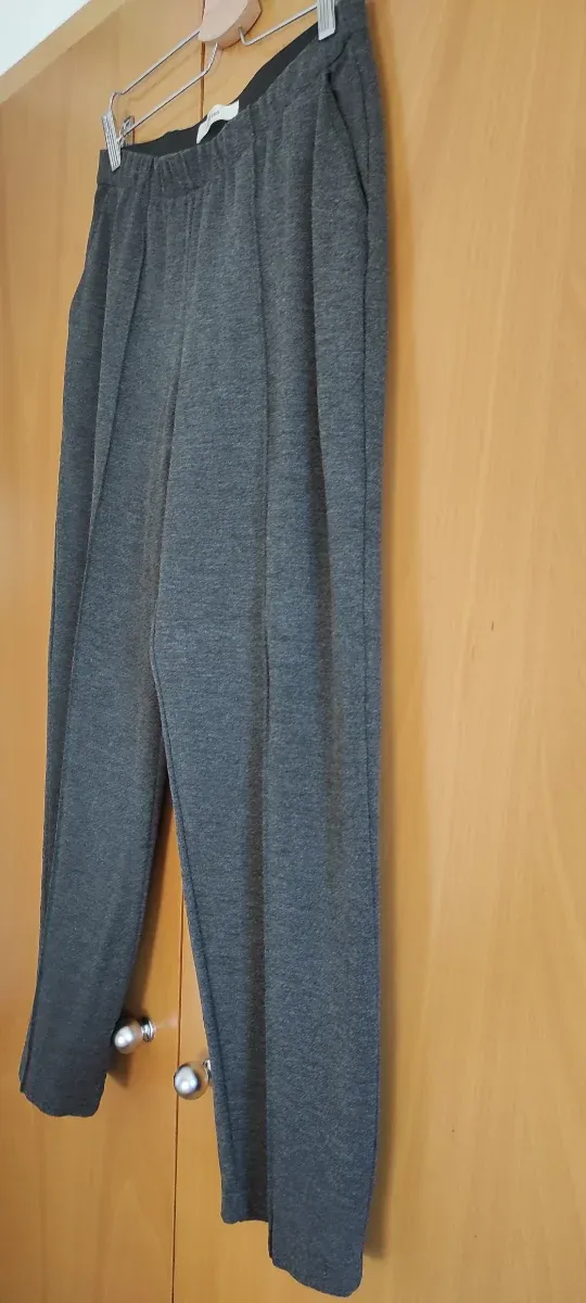 Pantalón invierno Eseoese mujer gris