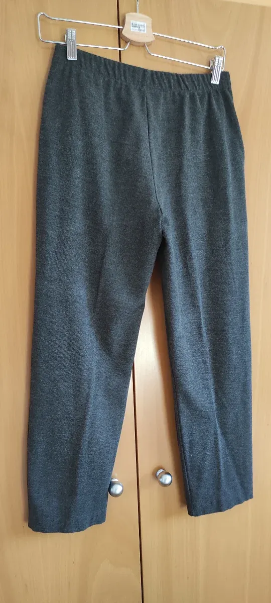 Pantalón invierno Eseoese mujer gris