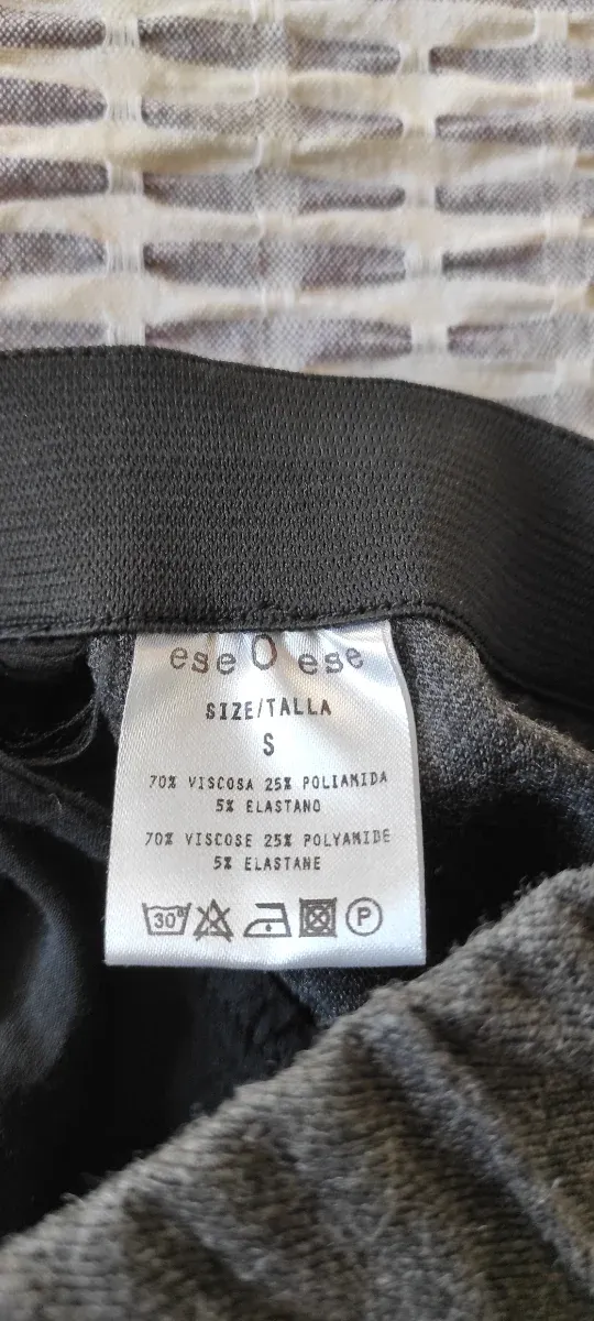 Pantalón invierno Eseoese mujer gris