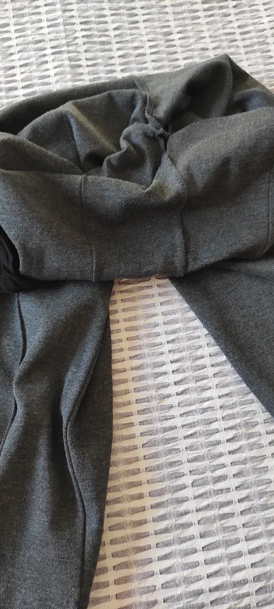 Pantalón invierno Eseoese mujer gris