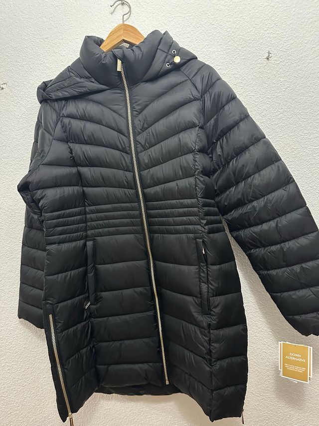 Abrigo Michael Kors Negro con Capucha