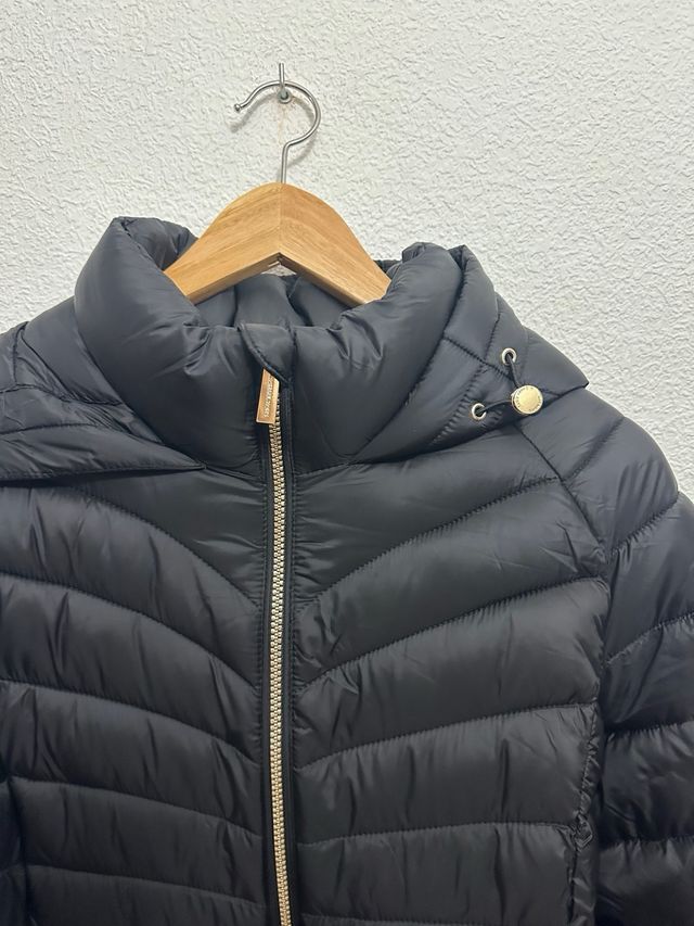 Abrigo Michael Kors Negro con Capucha