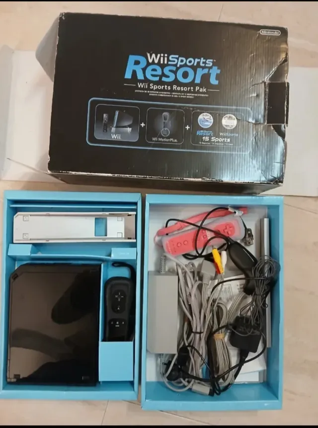 Nintendo Wii Negra y Rosa completa casi sin uso