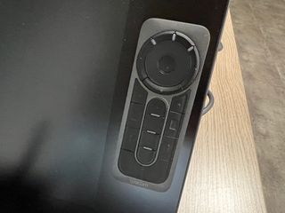 Wacom Cintiq Pro (DTK-2420) + Stand ajustable