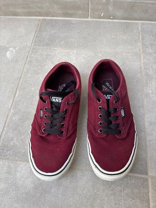 Tenis Vans Rojos Talla 40.5 Usados