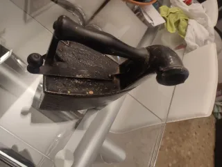 Plancha antigua de hierro