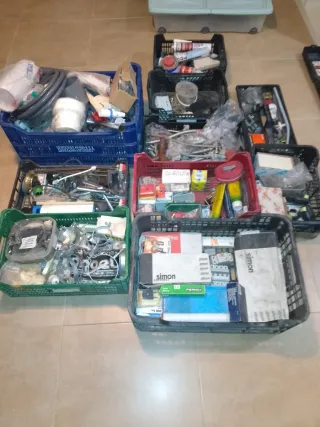 fontanería y calefacción y desagüe y mecanisnos .