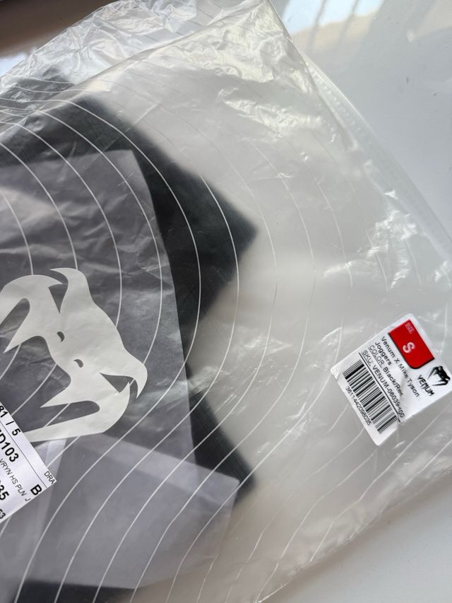 Pantalón Venum x UFC Colab Mike Tyson