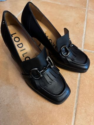 Zapatos Lodi Talla 37 Negros