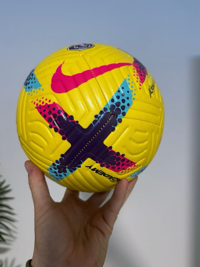 Balón Nike Academy Amarillo