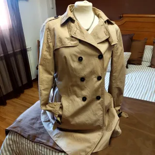 Gabardina beige Zara