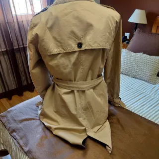 Gabardina beige Zara
