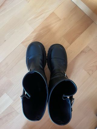 Botas de mujer con hebillas