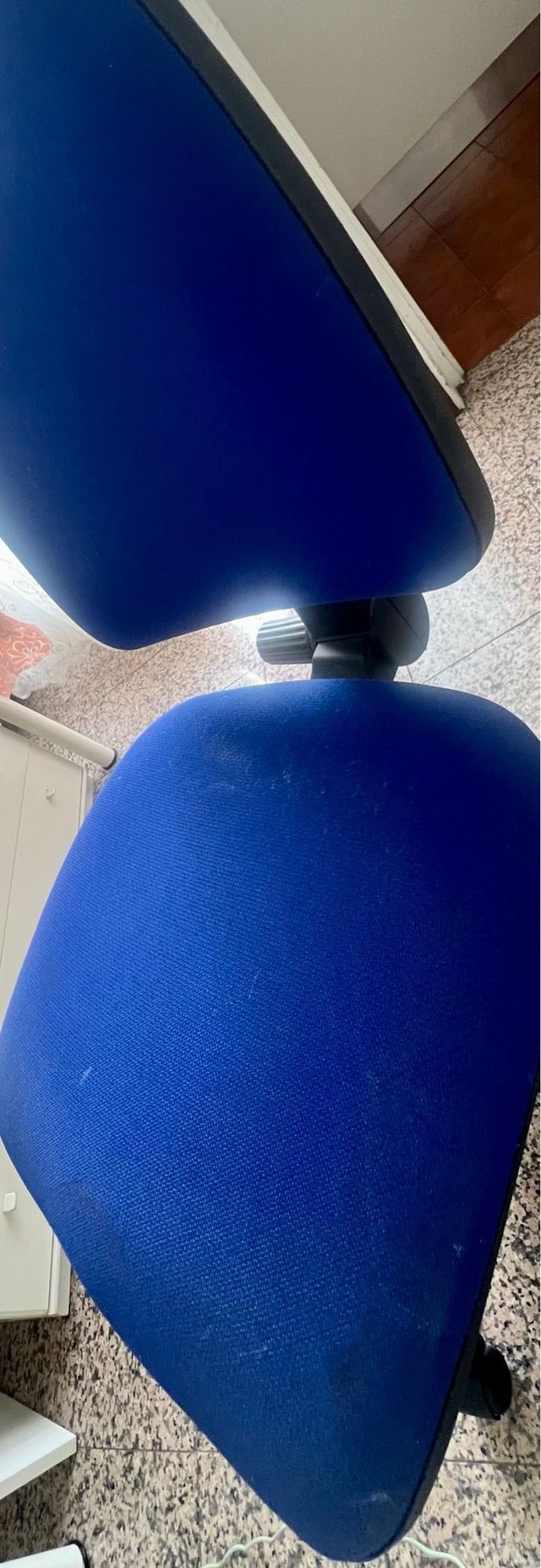 (Solo ritiro a mano) Sedia da ufficio girevole €10