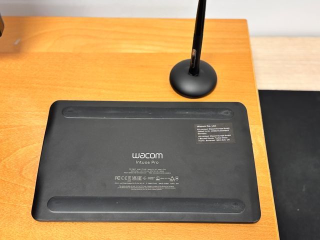 Wacom Intuos Pro PTH-460