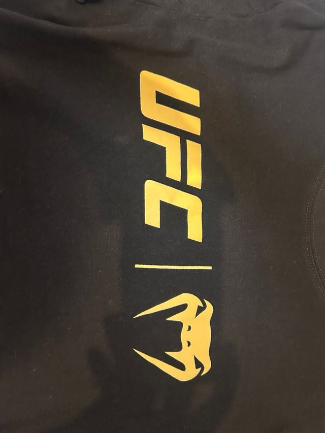 Camiseta UFC Negra Talla S