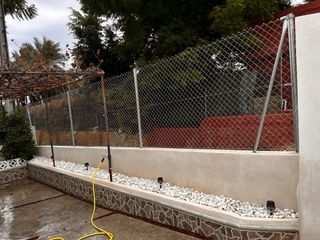 Trabajos de jardinería y poda .