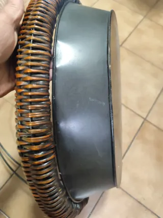 Cesta mimbre y metal con asa