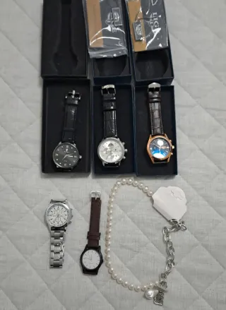 5 Orologi: 2 Cronografi, 3 Solo Tempo