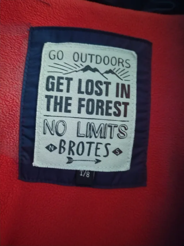 Chaquetón infantil azul con capucha