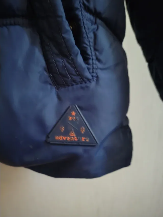 Chaquetón infantil azul con capucha