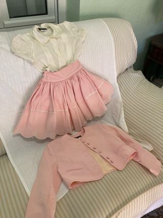 Conjunto niña 3 piezas bordadas talla 4 marca tiza