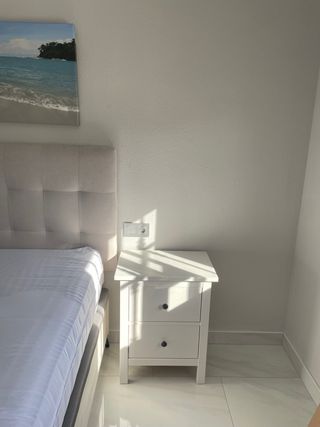 2 Mesitas de Noche Ikea Hemnes Blancas