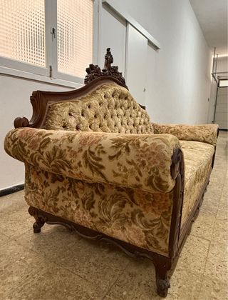 Sofá antiguo estilo Victoriano o Luis XV