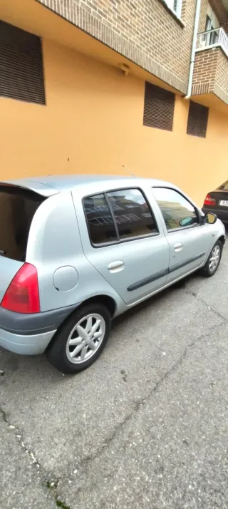 Renault Clio 1.4 16v 90cv.no interedados no molest
